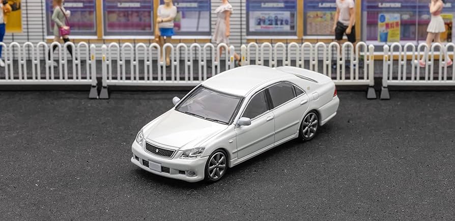 ZOOM 1/64 トヨタ クラウン アスリート (カスタム品) ZOOM 1/64 トヨタ クラウン アスリート (カスタム品) - メルカリ